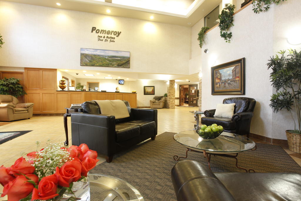 Pomeroy Inn & Suites Fort St. John מראה חיצוני תמונה